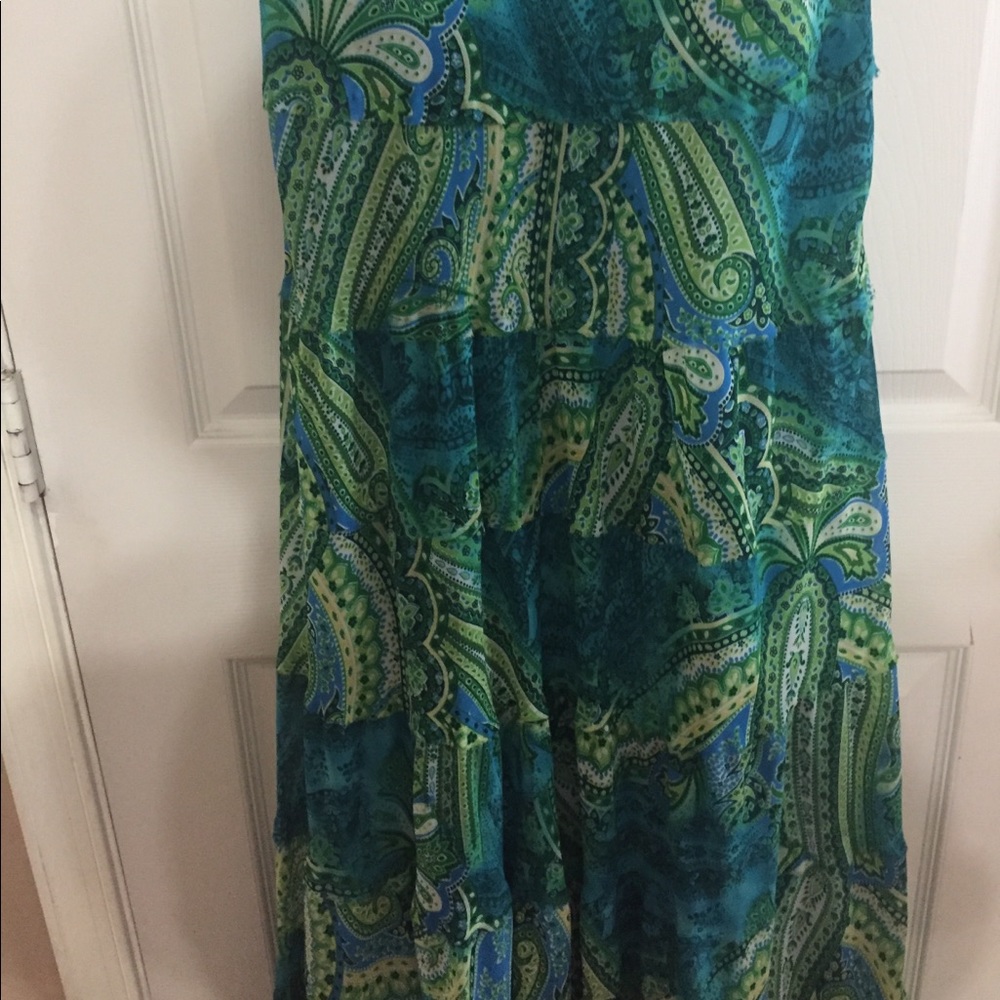 Dress - Picture 2 of 3